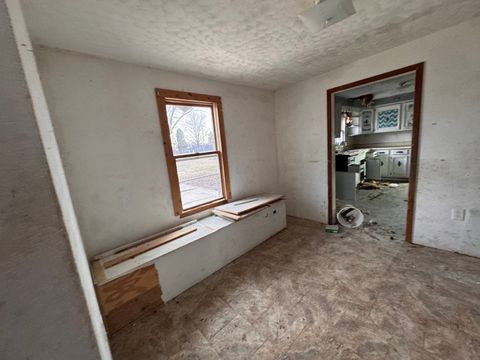 Tiny photo for 454 S 7th Avenue, Canton, IL 61520 (MLS # 12550821)