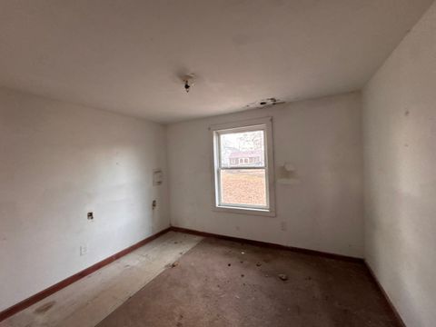 Tiny photo for 454 S 7th Avenue, Canton, IL 61520 (MLS # 12550821)