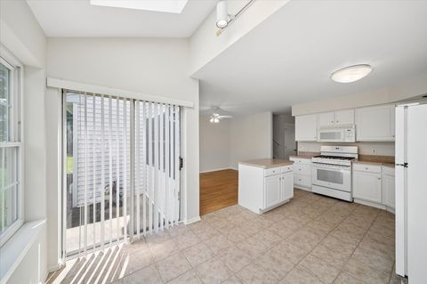 Tiny photo for 1573 Delaware Court, Geneva, IL 60134 (MLS # 12635904)