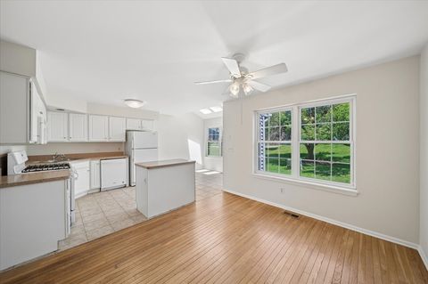 Tiny photo for 1573 Delaware Court, Geneva, IL 60134 (MLS # 12635904)