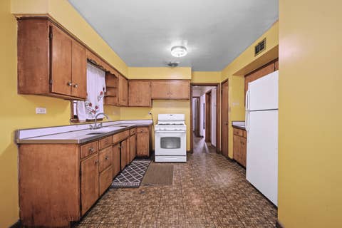 Tiny photo for 833 N Keeler Avenue, Chicago, IL 60651 (MLS # 12717311)