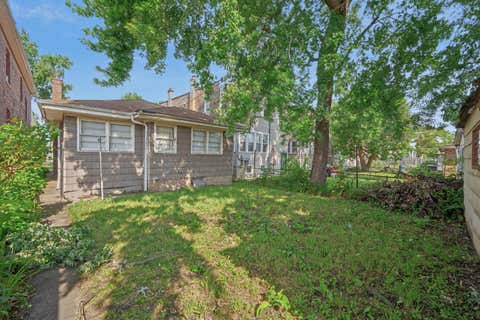 Tiny photo for 833 N Keeler Avenue, Chicago, IL 60651 (MLS # 12717311)