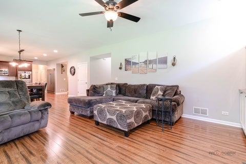 Tiny photo for 39226 N Rangers Way, Antioch, IL 60002 (MLS # 12743114)