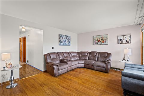 Tiny photo for 4855 W Gunnison Street, Chicago, IL 60630 (MLS # 12634951)