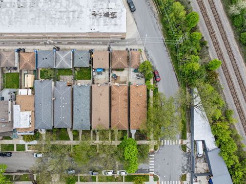 Tiny photo for 4855 W Gunnison Street, Chicago, IL 60630 (MLS # 12634951)