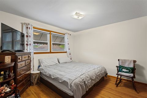 Tiny photo for 4855 W Gunnison Street, Chicago, IL 60630 (MLS # 12634951)