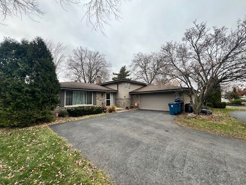 48 S COUNTRY SQUIRE Road Palos Heights IL 60463