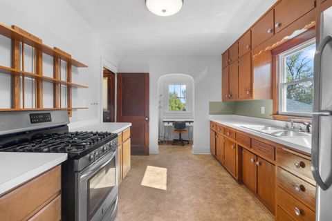 Tiny photo for 824 Washington Street, Woodstock, IL 60098 (MLS # 12486559)