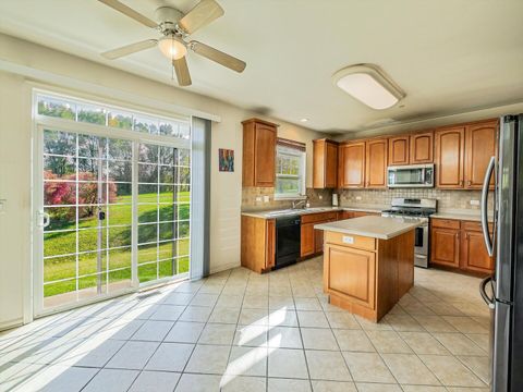 Tiny photo for 324 English Oak Lane, Streamwood, IL 60107 (MLS # 12508094)