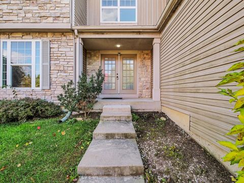 Tiny photo for 324 English Oak Lane, Streamwood, IL 60107 (MLS # 12508094)