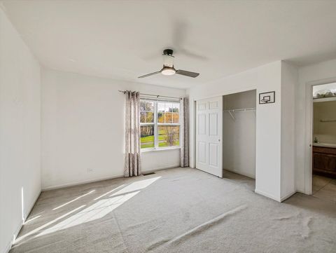 Tiny photo for 324 English Oak Lane, Streamwood, IL 60107 (MLS # 12508094)