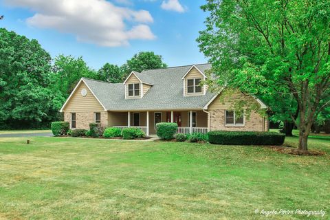 Photo of 40491 N Goldenrod Lane, Wadsworth, IL 60083 (MLS # 12488322)