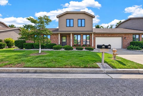Tiny photo for 117 Manor Circle, Bloomington, IL 61704 (MLS # 12780829)
