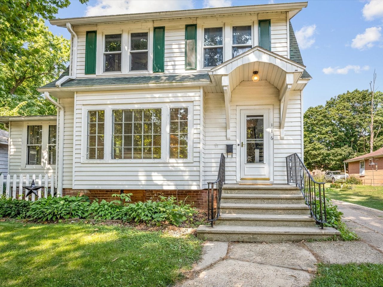 116 N Jefferson Avenue