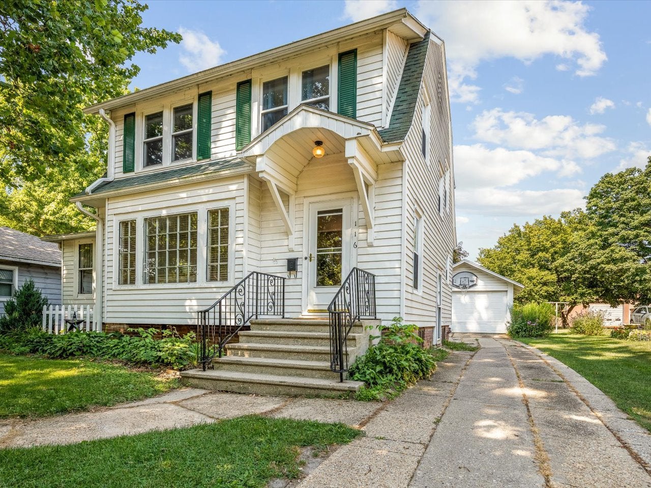 116 N Jefferson Avenue