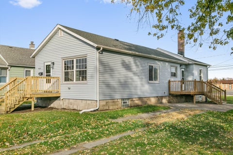 Tiny photo for 505 Greenbay Avenue, Calumet City, IL 60409 (MLS # 12672394)