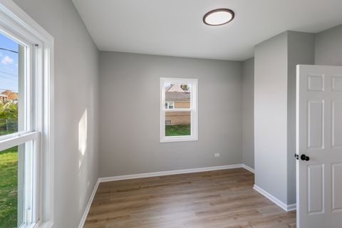 Tiny photo for 505 Greenbay Avenue, Calumet City, IL 60409 (MLS # 12672394)
