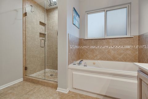 Tiny photo for 611 Woodbridge Drive, Elgin, IL 60124 (MLS # 12507515)