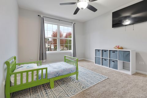 Tiny photo for 611 Woodbridge Drive, Elgin, IL 60124 (MLS # 12507515)