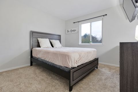 Tiny photo for 611 Woodbridge Drive, Elgin, IL 60124 (MLS # 12507515)