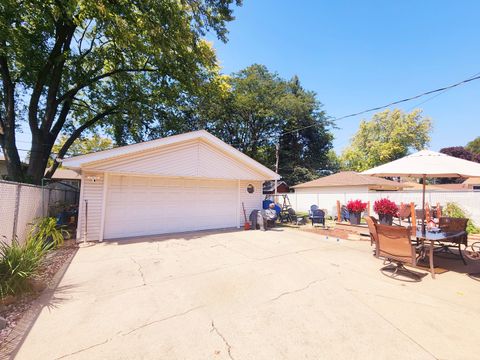 A home in Oak Lawn