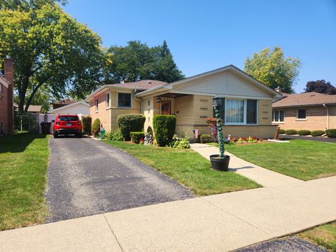 A home in Oak Lawn