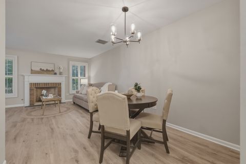 Tiny photo for 1934 N Charter Point Drive, Arlington Heights, IL 60004 (MLS # 12643224)
