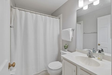 Tiny photo for 1934 N Charter Point Drive, Arlington Heights, IL 60004 (MLS # 12643224)