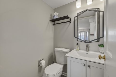 Tiny photo for 1934 N Charter Point Drive, Arlington Heights, IL 60004 (MLS # 12643224)