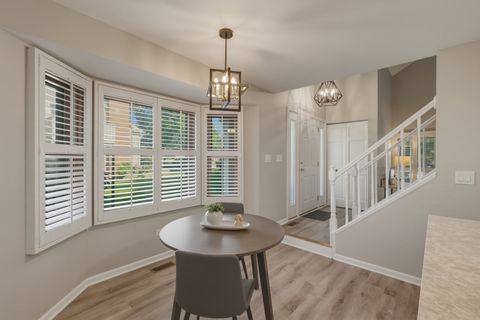 Tiny photo for 1934 N Charter Point Drive, Arlington Heights, IL 60004 (MLS # 12643224)