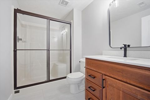 Tiny photo for 5 Mackenzie Court, Bloomington, IL 61704 (MLS # 12612899)