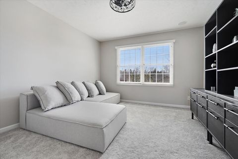 Tiny photo for 5 Mackenzie Court, Bloomington, IL 61704 (MLS # 12612899)