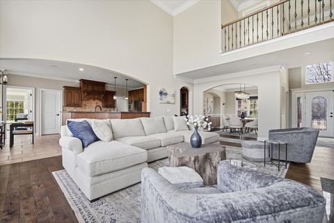 Tiny photo for 5 Mackenzie Court, Bloomington, IL 61704 (MLS # 12612899)