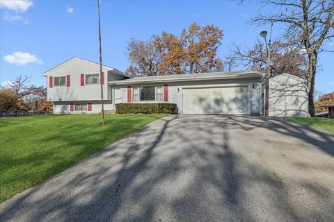Tiny photo for 8518 Coral Road, Wonder Lake, IL 60097 (MLS # 12498272)