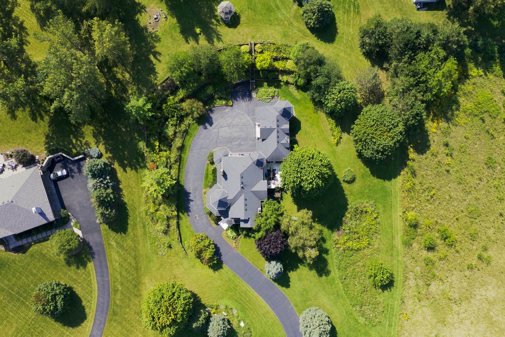 45W235 Hillview Lane