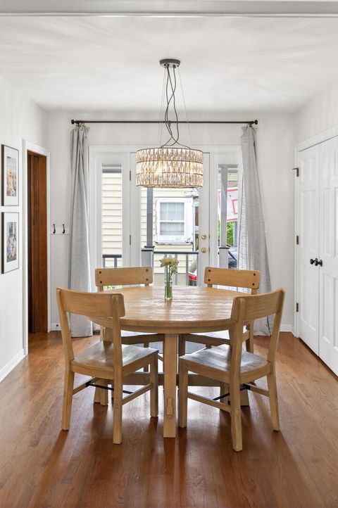 Tiny photo for 607 E Evergreen Street, Wheaton, IL 60187 (MLS # 12627368)