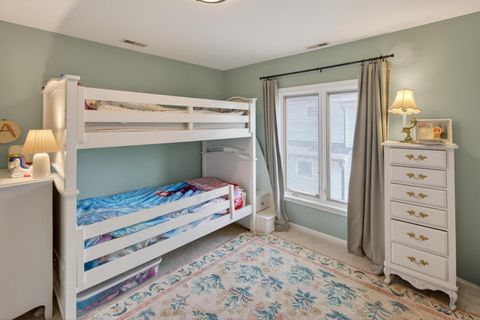 Tiny photo for 607 E Evergreen Street, Wheaton, IL 60187 (MLS # 12627368)