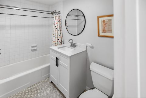 Tiny photo for 607 E Evergreen Street, Wheaton, IL 60187 (MLS # 12627368)