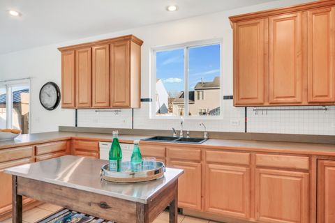 Tiny photo for 34239 N Larkspur Court, Round Lake, IL 60073 (MLS # 12519936)