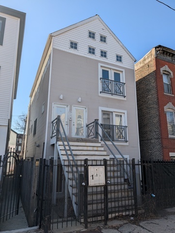 714 N Elizabeth Street 1