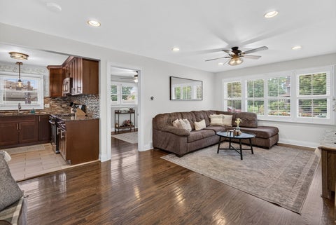 Tiny photo for 1043 Walter Street, Lemont, IL 60439 (MLS # 12721042)