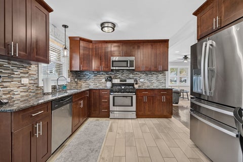 Tiny photo for 1043 Walter Street, Lemont, IL 60439 (MLS # 12721042)