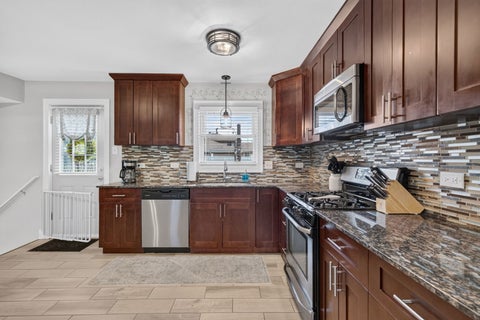Tiny photo for 1043 Walter Street, Lemont, IL 60439 (MLS # 12721042)