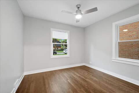 Tiny photo for 7087 N McAlpin Avenue, Chicago, IL 60646 (MLS # 12694082)