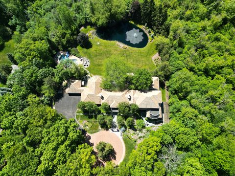 Tiny photo for 55 S Wynstone Drive S, North Barrington, IL 60010 (MLS # 12650375)