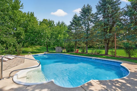 Tiny photo for 305 Windsor Circle, St. Charles, IL 60175 (MLS # 12745865)