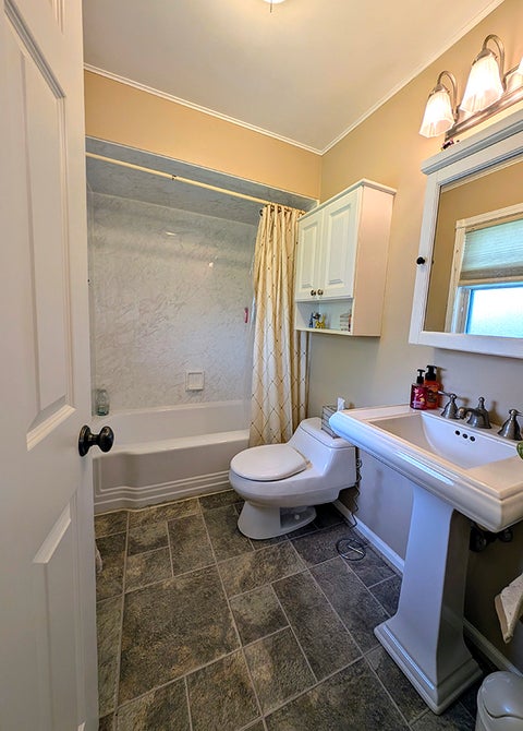 Tiny photo for 910 E Cherry Lane, Arlington Heights, IL 60004 (MLS # 12758378)