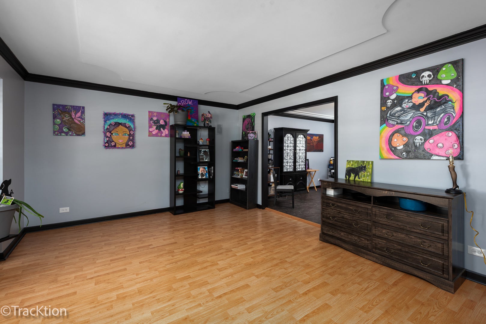 360 Lakeview Drive