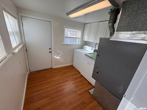 Tiny photo for 403 Wortby Street, Odin, IL 62870 (MLS # EB460710)