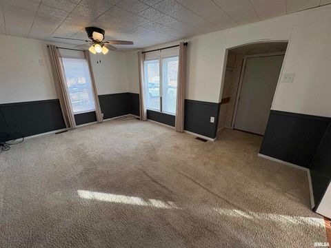 Tiny photo for 403 Wortby Street, Odin, IL 62870 (MLS # EB460710)